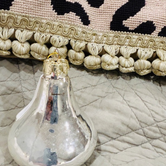 N22-Kurt S. Adler Hershey's Kiss Glass Ornament - Picture 6 of 7